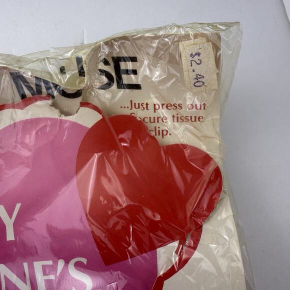 LOT OF 2 NOS Mickey Mouse Disney Valentines Day Paper Decor - Picture 4 of 14